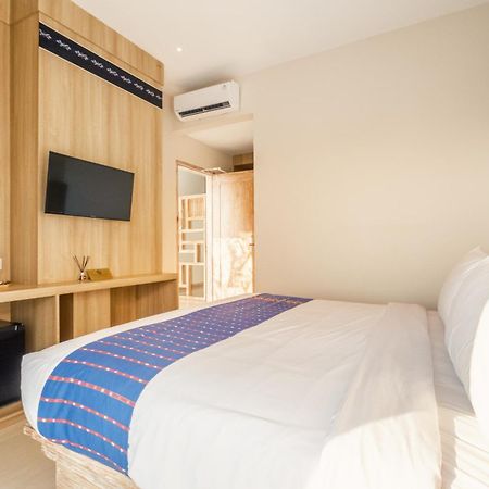 Dejavu 2.0 Hotel Bajo Komodo 纳闽巴霍 外观 照片