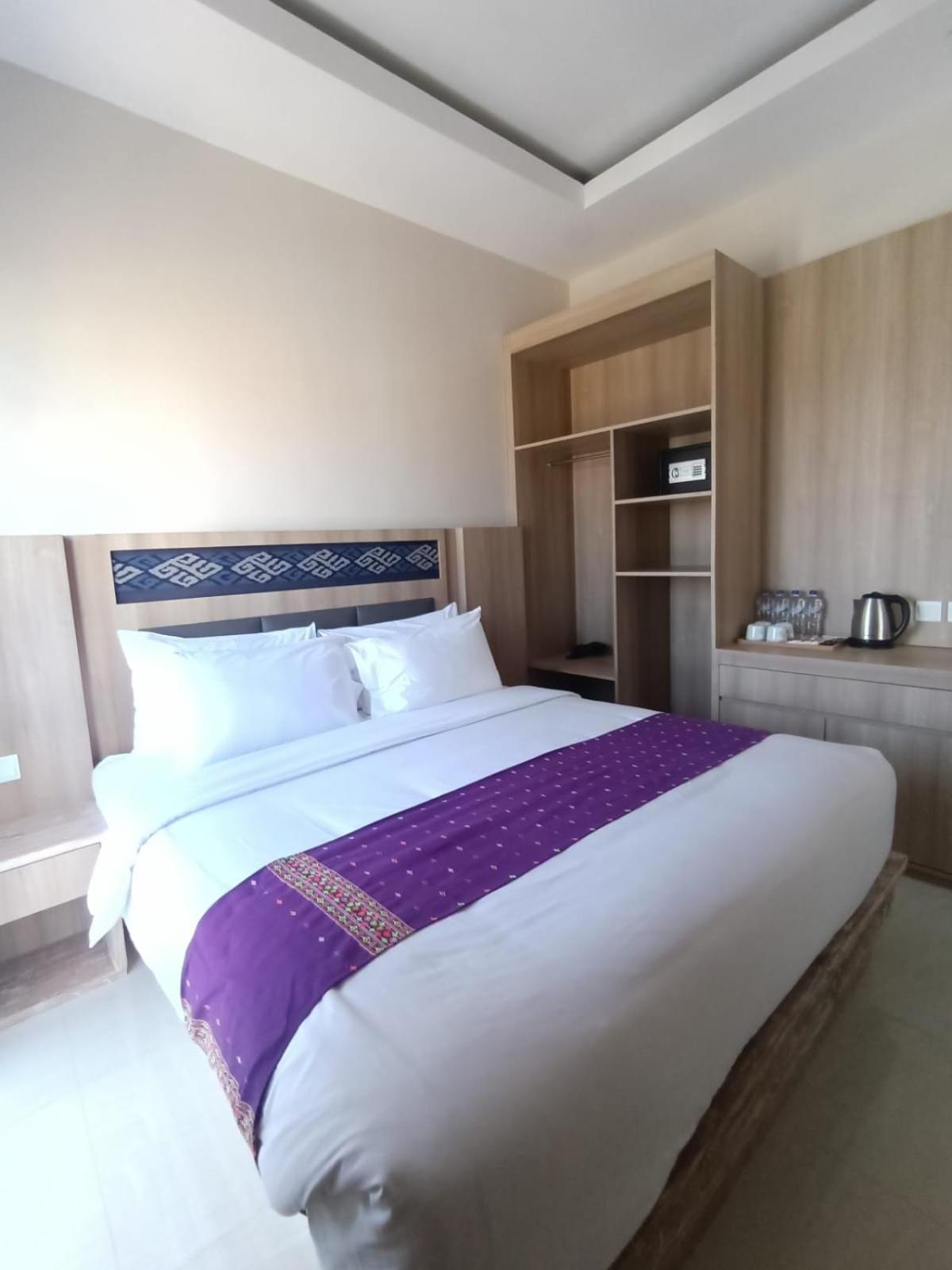 Dejavu 2.0 Hotel Bajo Komodo 纳闽巴霍 外观 照片