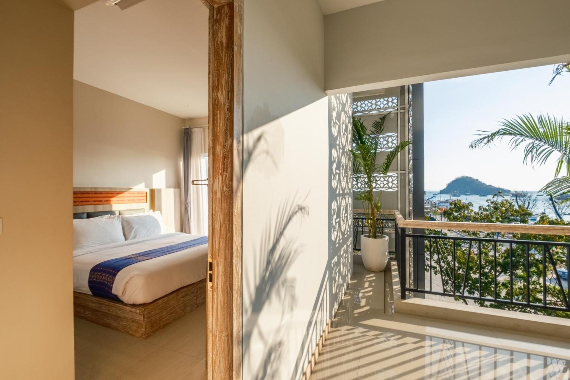 Dejavu 2.0 Hotel Bajo Komodo 纳闽巴霍 外观 照片
