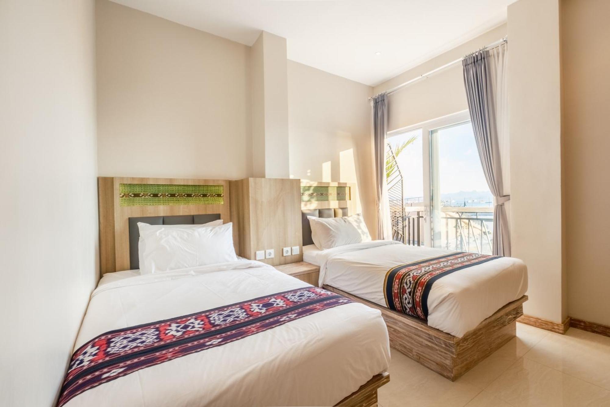 Dejavu 2.0 Hotel Bajo Komodo 纳闽巴霍 外观 照片