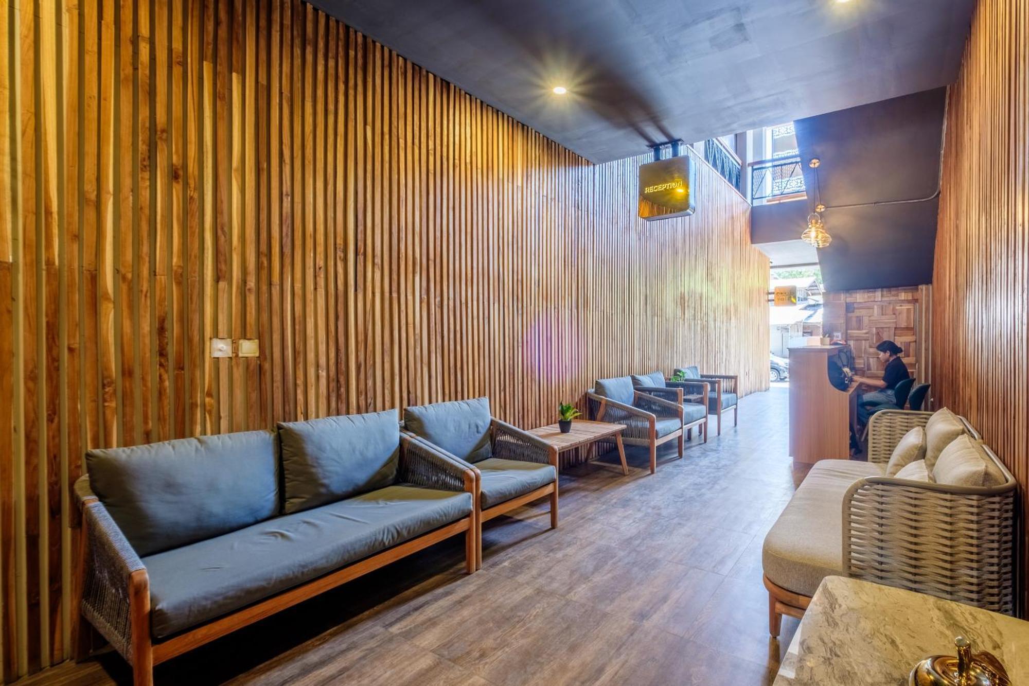 Dejavu 2.0 Hotel Bajo Komodo 纳闽巴霍 外观 照片